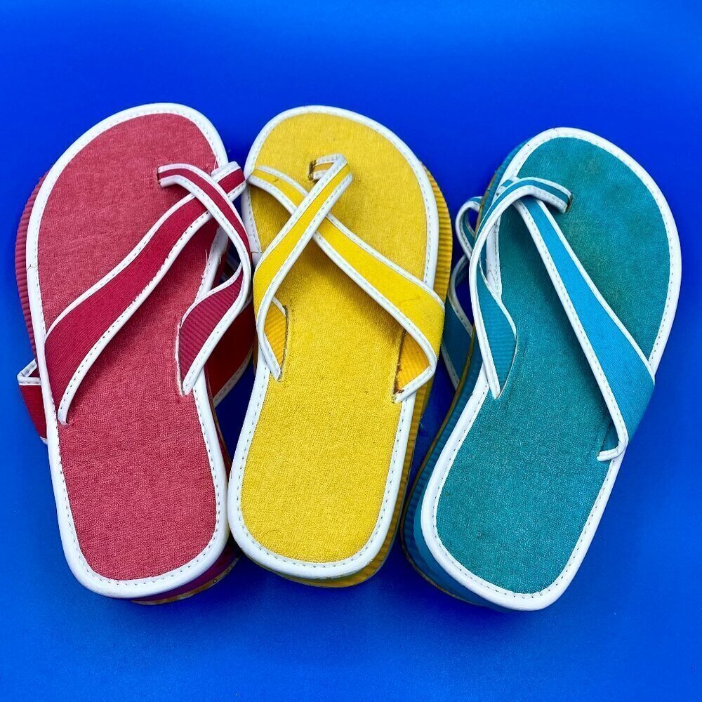 Women's Casual Flip Flop Sandals 3 pair Red/Yellow/Blue Approx Size 9